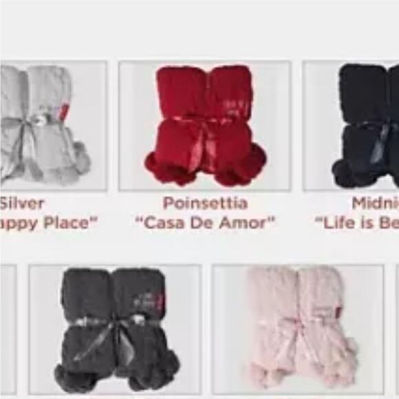 Peace Love World 60" x 70" Cable Throw Pom-Pom Red Blanket New Sold Out - Picture 5 of 5